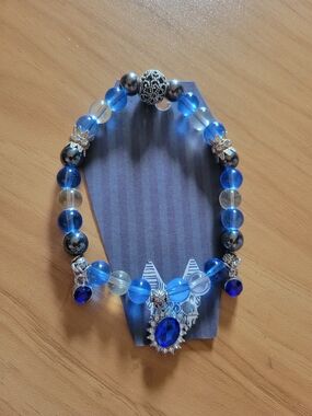 💐NEW💐Blue Crystal Beaded Bracelet with Silver-Tone Accents